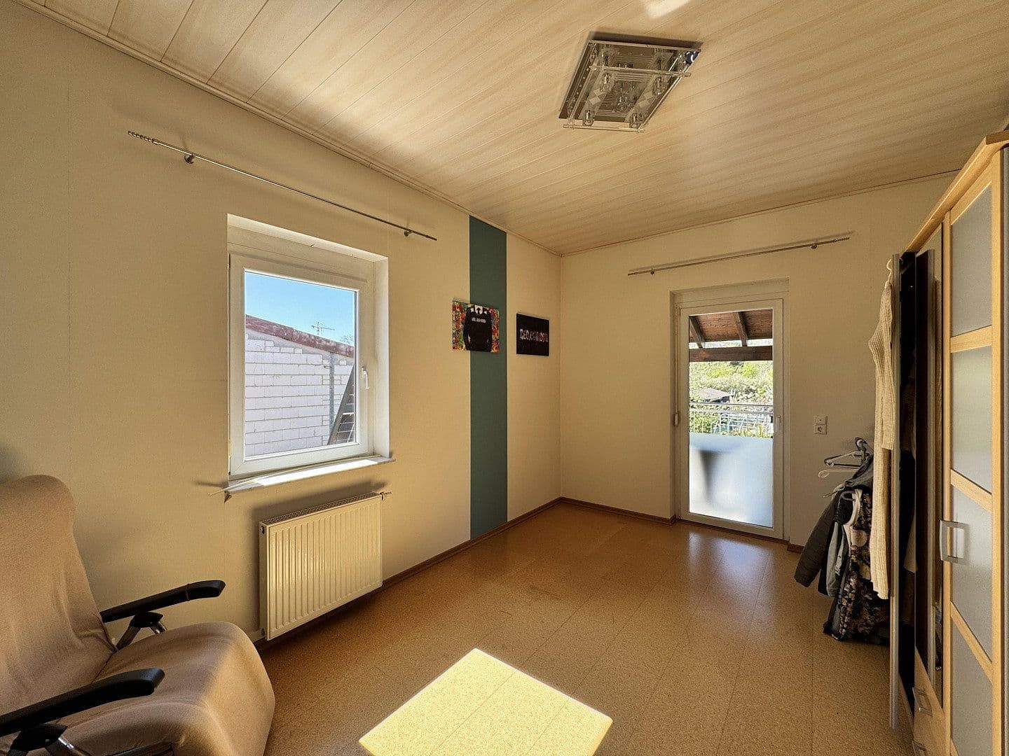 Predaj domu 210 m², pozemok 330 m², Osthofen, Porýnie-Falcko Predaj domu 210 m², pozemok 330 m², Osthofen, Porýnie-Falcko