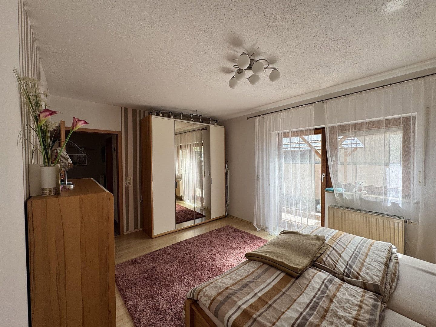 Predaj domu 210 m², pozemok 330 m², Osthofen, Porýnie-Falcko Predaj domu 210 m², pozemok 330 m², Osthofen, Porýnie-Falcko