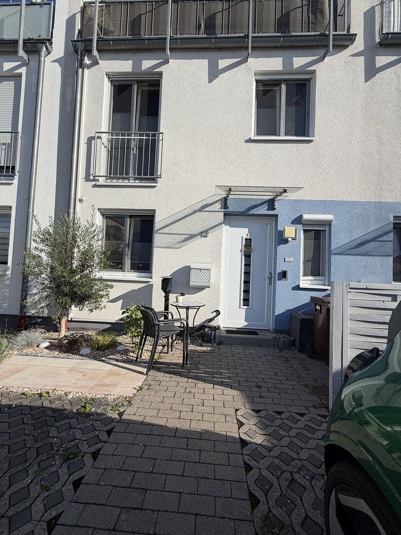 Predaj domu 150 m², pozemok 171 m², Groß-Gerau, Hesensko Predaj domu 150 m², pozemok 171 m², Groß-Gerau, Hesensko