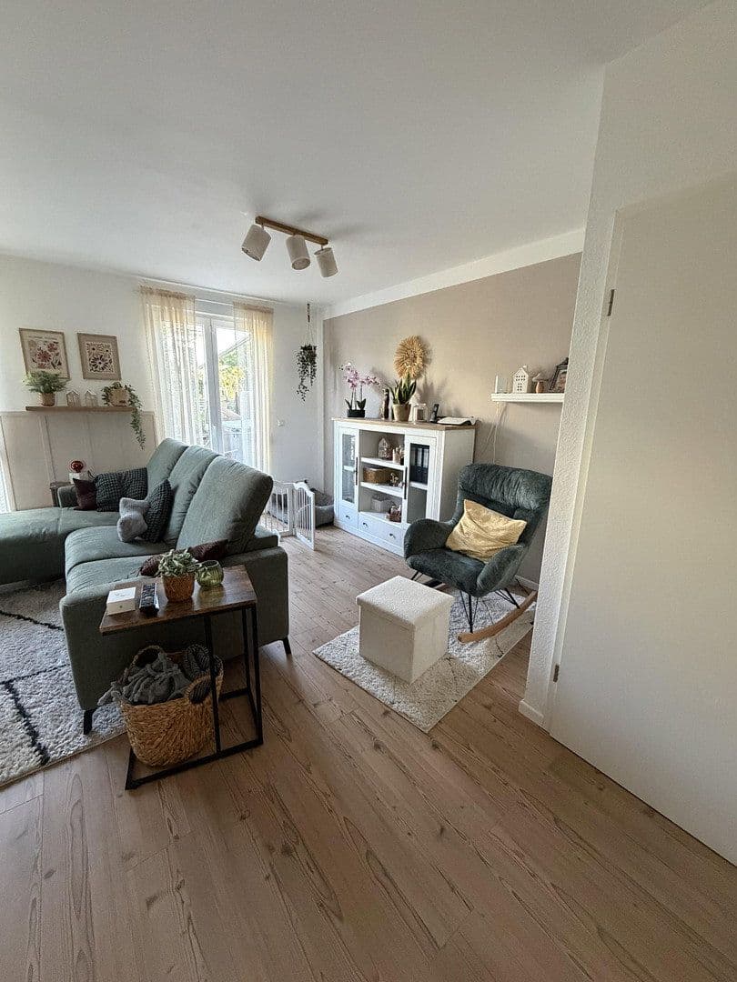 Predaj domu 150 m², pozemok 171 m², Groß-Gerau, Hesensko Predaj domu 150 m², pozemok 171 m², Groß-Gerau, Hesensko