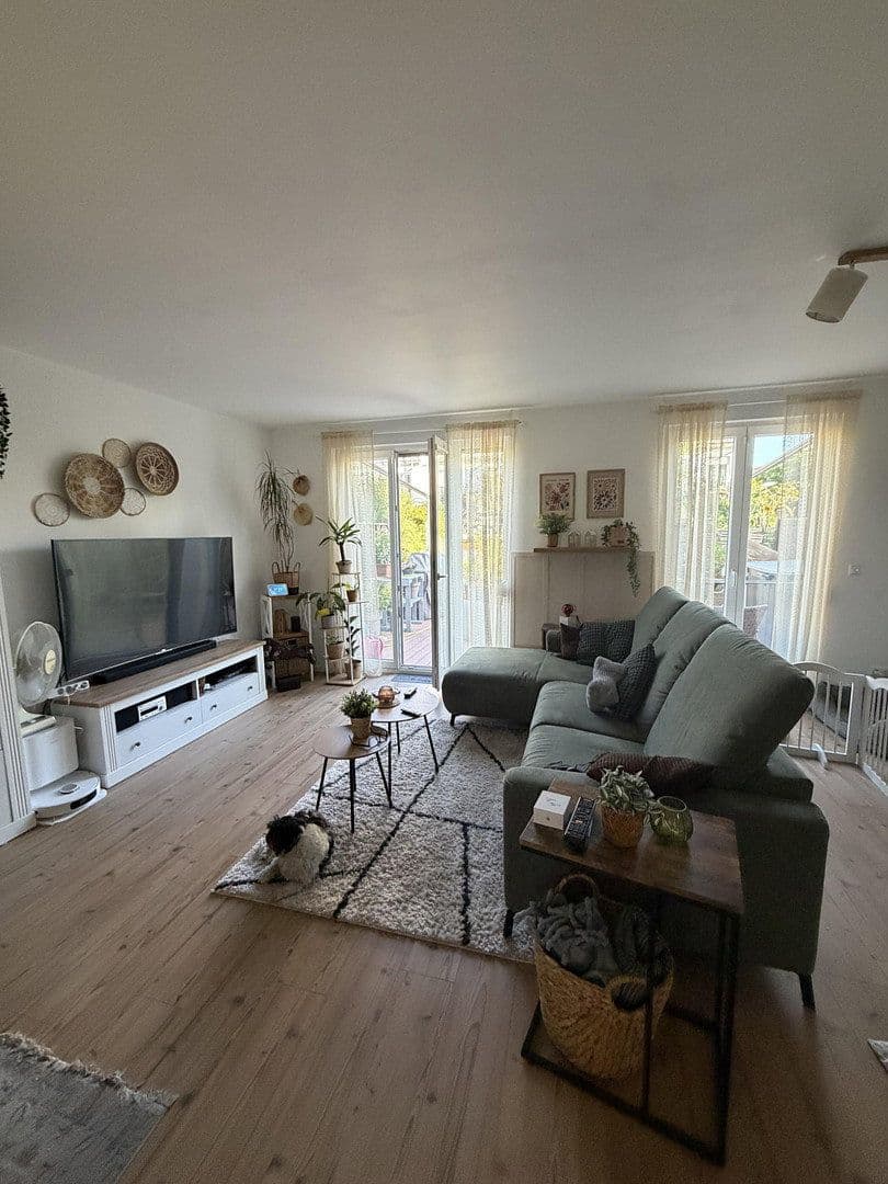 Predaj domu 150 m², pozemok 171 m², Groß-Gerau, Hesensko Predaj domu 150 m², pozemok 171 m², Groß-Gerau, Hesensko