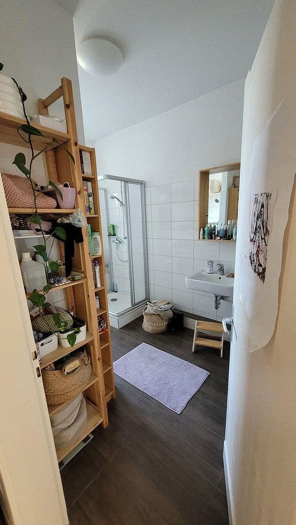 Prenájom bytu 2-izbový 77 m², Bahnstraße 6, Solingen, Severné Porýnie - Westfálsko Prenájom bytu 2-izbový 77 m², Bahnstraße 6, Solingen, Severné Porýnie - Westfálsko