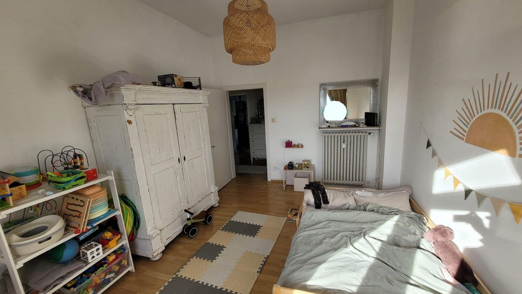 Prenájom bytu 2-izbový 77 m², Bahnstraße 6, Solingen, Severné Porýnie - Westfálsko Prenájom bytu 2-izbový 77 m², Bahnstraße 6, Solingen, Severné Porýnie - Westfálsko