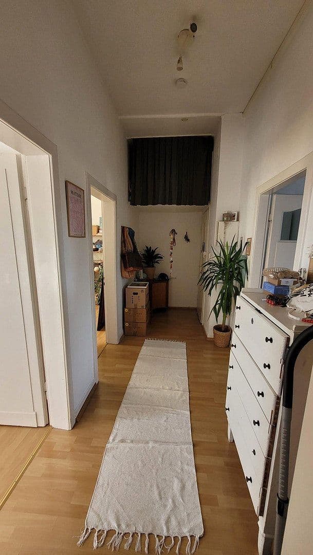 Prenájom bytu 2-izbový 77 m², Bahnstraße 6, Solingen, Severné Porýnie - Westfálsko Prenájom bytu 2-izbový 77 m², Bahnstraße 6, Solingen, Severné Porýnie - Westfálsko