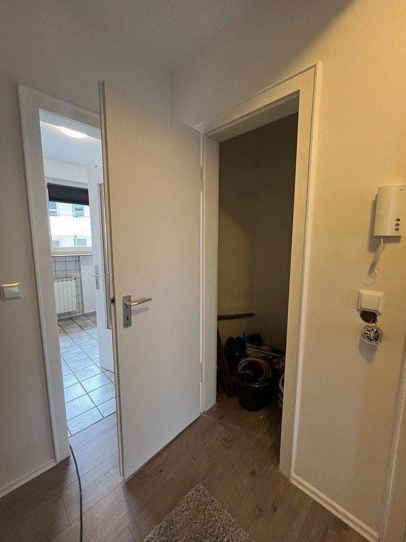 Prenájom bytu 2-izbový 49 m², Wuppertal, Severné Porýnie - Westfálsko Prenájom bytu 2-izbový 49 m², Wuppertal, Severné Porýnie - Westfálsko