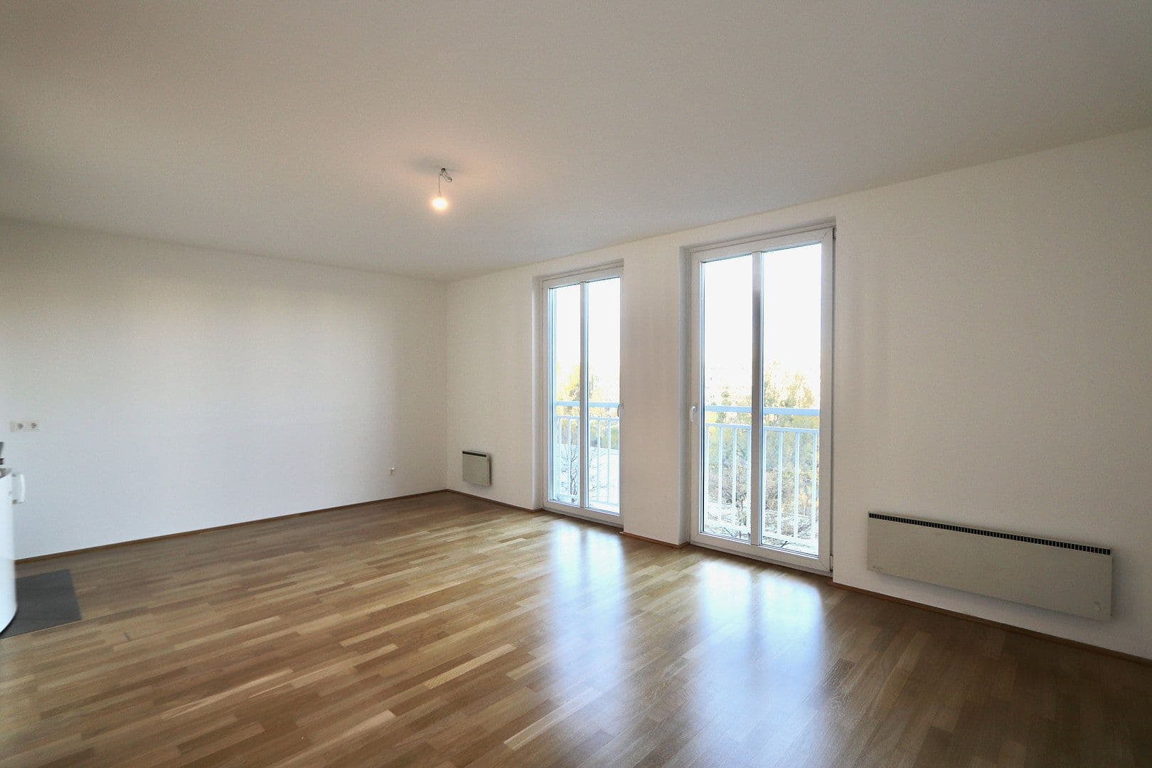 Prenájom bytu 1-izbový 33 m², Spittelauer Lände 9, Wien, Viedeň Prenájom bytu 1-izbový 33 m², Spittelauer Lände 9, Wien, Viedeň