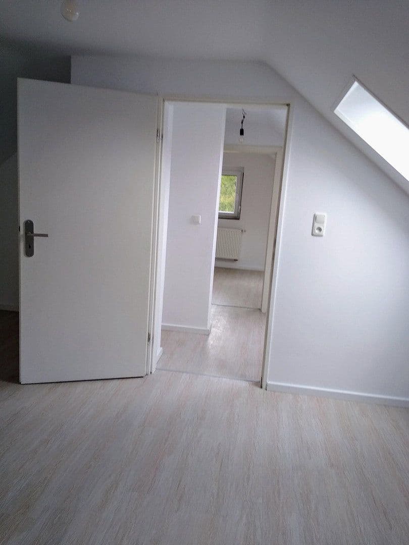 Predaj domu 141 m², pozemok 151 m², Estenfeld, Bavorsko Predaj domu 141 m², pozemok 151 m², Estenfeld, Bavorsko