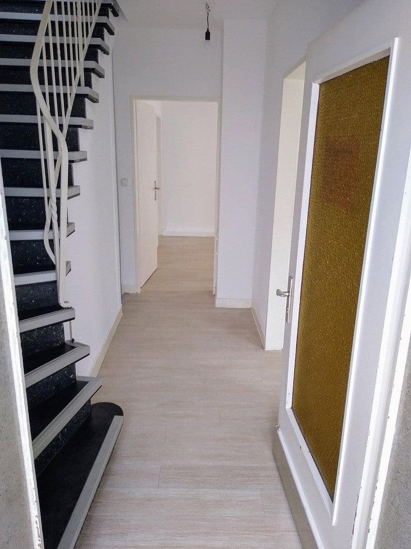 Predaj domu 141 m², pozemok 151 m², Estenfeld, Bavorsko Predaj domu 141 m², pozemok 151 m², Estenfeld, Bavorsko
