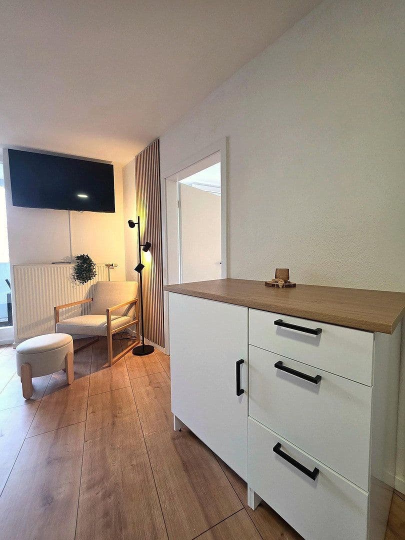 Prenájom bytu 2-izbový 35 m², Bergerstr. 197, Köln, Severné Porýnie - Westfálsko Prenájom bytu 2-izbový 35 m², Bergerstr. 197, Köln, Severné Porýnie - Westfálsko