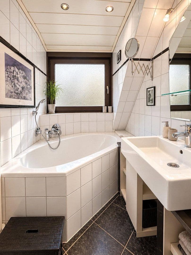 Predaj domu 217 m², pozemok 591 m², Heusenstamm, Hesensko Predaj domu 217 m², pozemok 591 m², Heusenstamm, Hesensko