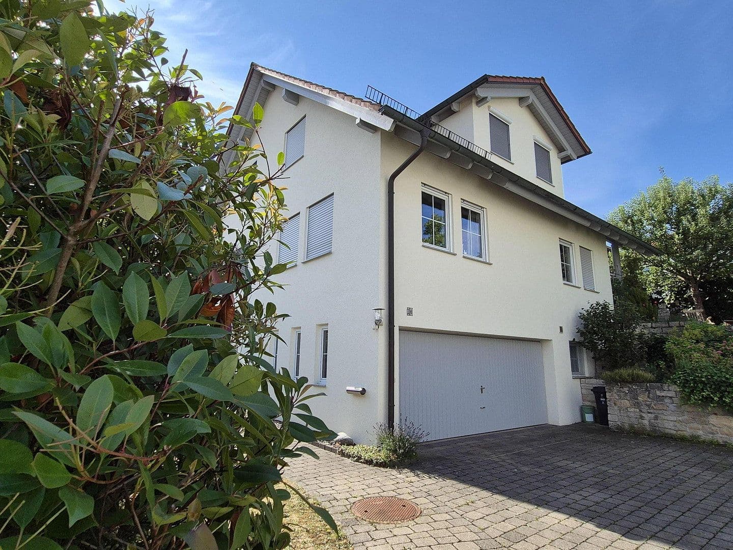 Predaj domu 202 m², pozemok 447 m², Ebersbach an der Fils, Bádensko-Wurttembersko Predaj domu 202 m², pozemok 447 m², Ebersbach an der Fils, Bádensko-Wurttembersko