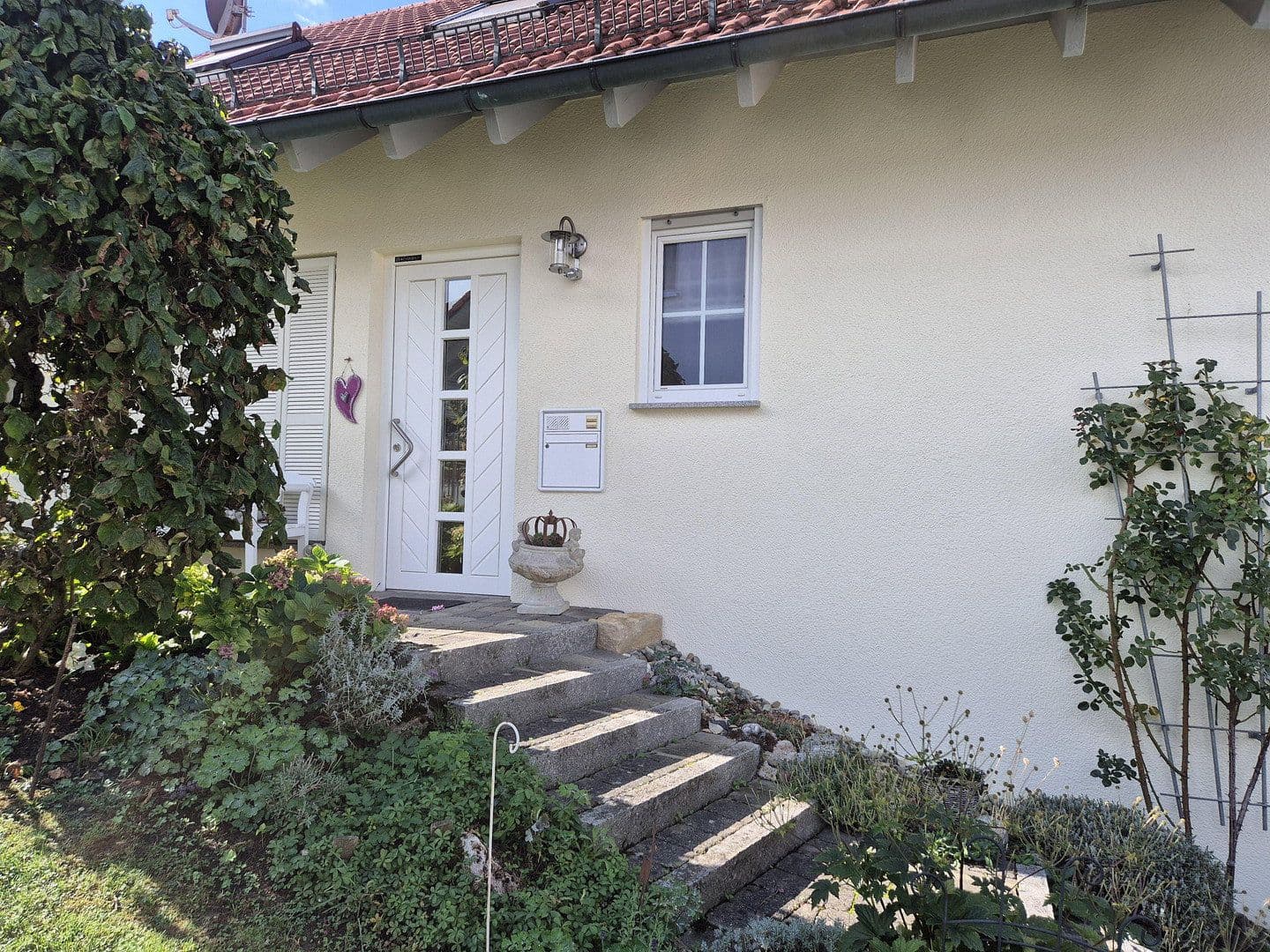 Predaj domu 202 m², pozemok 447 m², Ebersbach an der Fils, Bádensko-Wurttembersko Predaj domu 202 m², pozemok 447 m², Ebersbach an der Fils, Bádensko-Wurttembersko