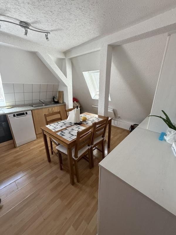 Prenájom bytu 2-izbový 44 m², Senefelder Str. 70, Stuttgart, Bádensko-Wurttembersko Prenájom bytu 2-izbový 44 m², Senefelder Str. 70, Stuttgart, Bádensko-Wurttembersko