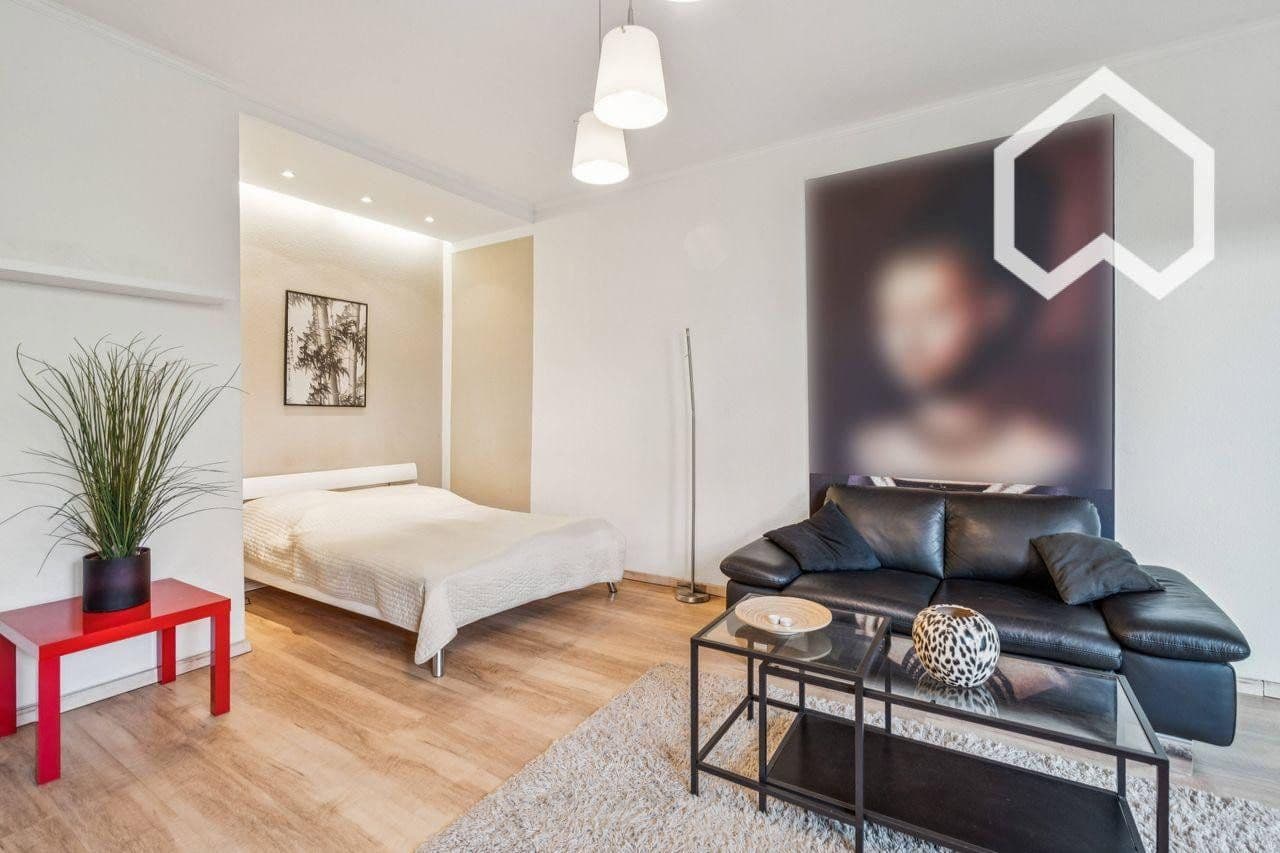 Prenájom bytu 1-izbový 41 m², Hubertusallee 6, Berlin, Berlín Prenájom bytu 1-izbový 41 m², Hubertusallee 6, Berlin, Berlín