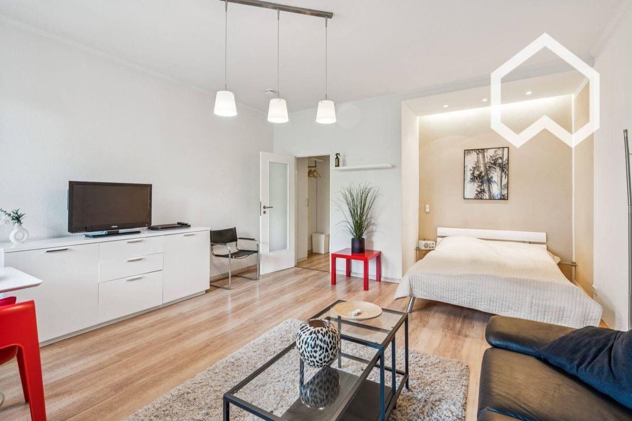 Prenájom bytu 1-izbový 41 m², Hubertusallee 6, Berlin, Berlín Prenájom bytu 1-izbový 41 m², Hubertusallee 6, Berlin, Berlín