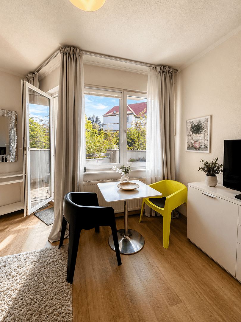 Prenájom bytu 1-izbový 41 m², Hubertusallee 6, Berlin, Berlín Prenájom bytu 1-izbový 41 m², Hubertusallee 6, Berlin, Berlín