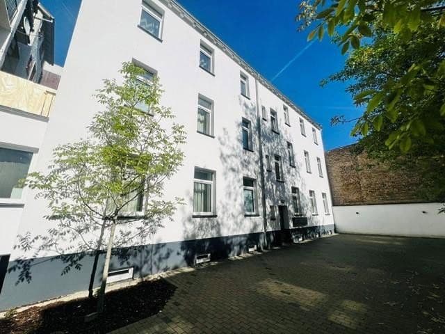 Predaj domu 833 m², pozemok 444 m², Löwenstraße 30, Offenbach, Hesensko Predaj domu 833 m², pozemok 444 m², Löwenstraße 30, Offenbach, Hesensko