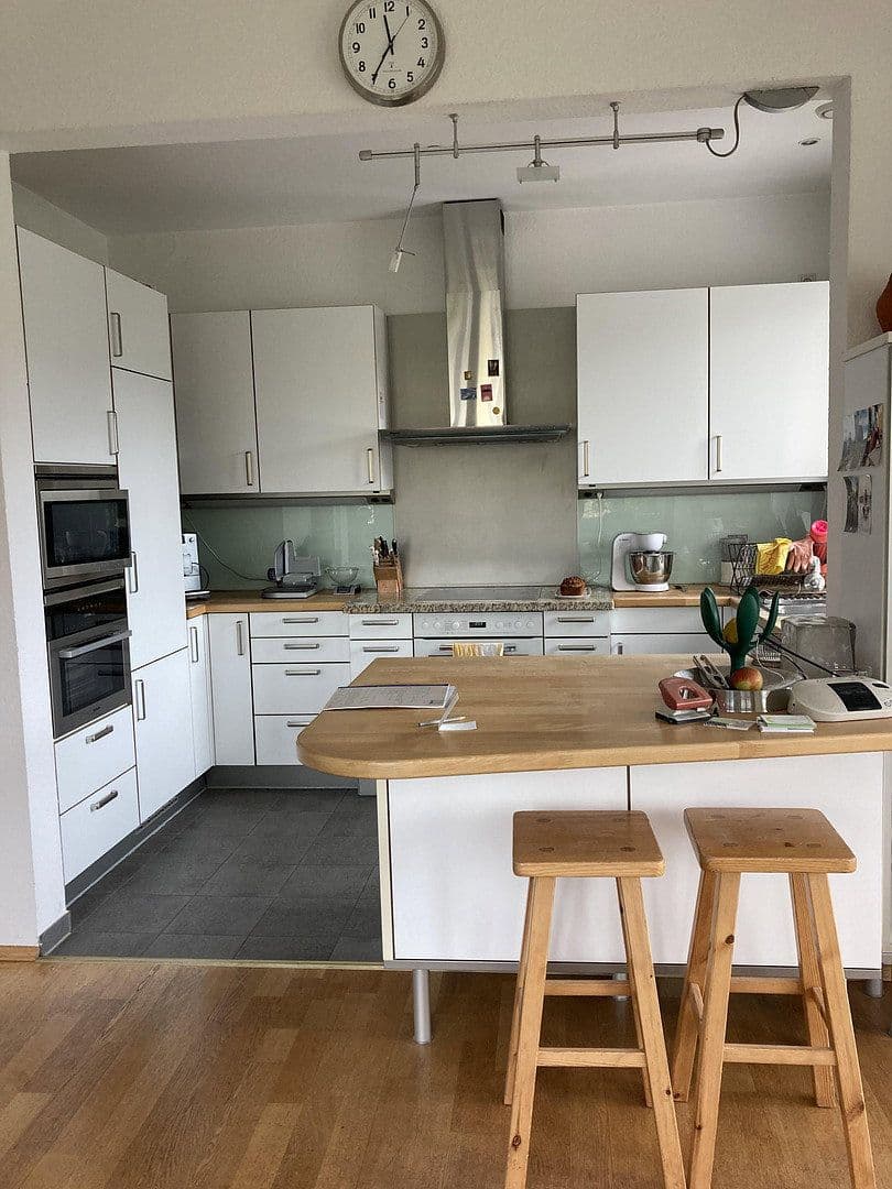Predaj domu 279 m², pozemok 1.066 m², Limburg an der Lahn, Hesensko Predaj domu 279 m², pozemok 1.066 m², Limburg an der Lahn, Hesensko