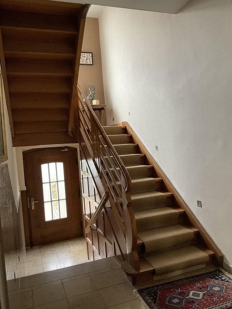 Predaj domu 279 m², pozemok 1.066 m², Limburg an der Lahn, Hesensko Predaj domu 279 m², pozemok 1.066 m², Limburg an der Lahn, Hesensko