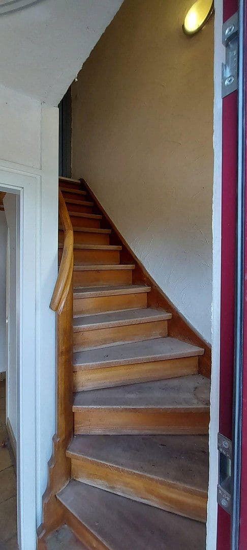 Predaj domu 110 m², pozemok 424 m², Esslingen am Neckar, Bádensko-Wurttembersko Predaj domu 110 m², pozemok 424 m², Esslingen am Neckar, Bádensko-Wurttembersko