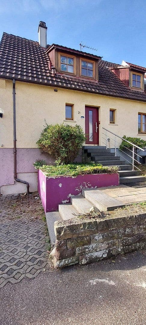 Predaj domu 110 m², pozemok 424 m², Esslingen am Neckar, Bádensko-Wurttembersko Predaj domu 110 m², pozemok 424 m², Esslingen am Neckar, Bádensko-Wurttembersko