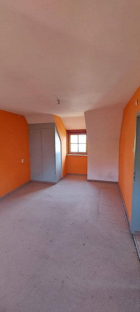Predaj domu 110 m², pozemok 424 m², Esslingen am Neckar, Bádensko-Wurttembersko Predaj domu 110 m², pozemok 424 m², Esslingen am Neckar, Bádensko-Wurttembersko