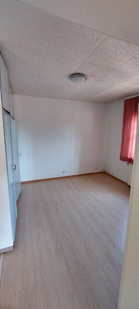 Predaj domu 110 m², pozemok 424 m², Esslingen am Neckar, Bádensko-Wurttembersko Predaj domu 110 m², pozemok 424 m², Esslingen am Neckar, Bádensko-Wurttembersko
