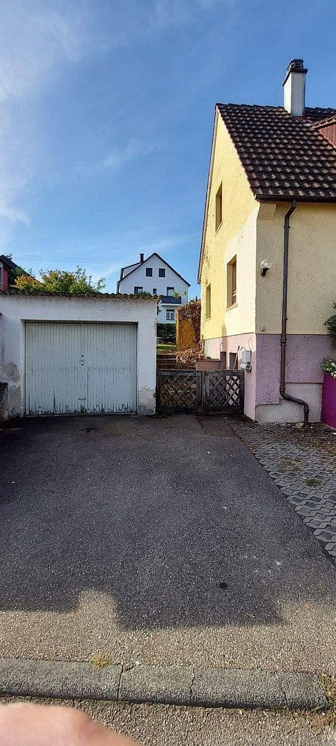 Predaj domu 110 m², pozemok 424 m², Esslingen am Neckar, Bádensko-Wurttembersko Predaj domu 110 m², pozemok 424 m², Esslingen am Neckar, Bádensko-Wurttembersko