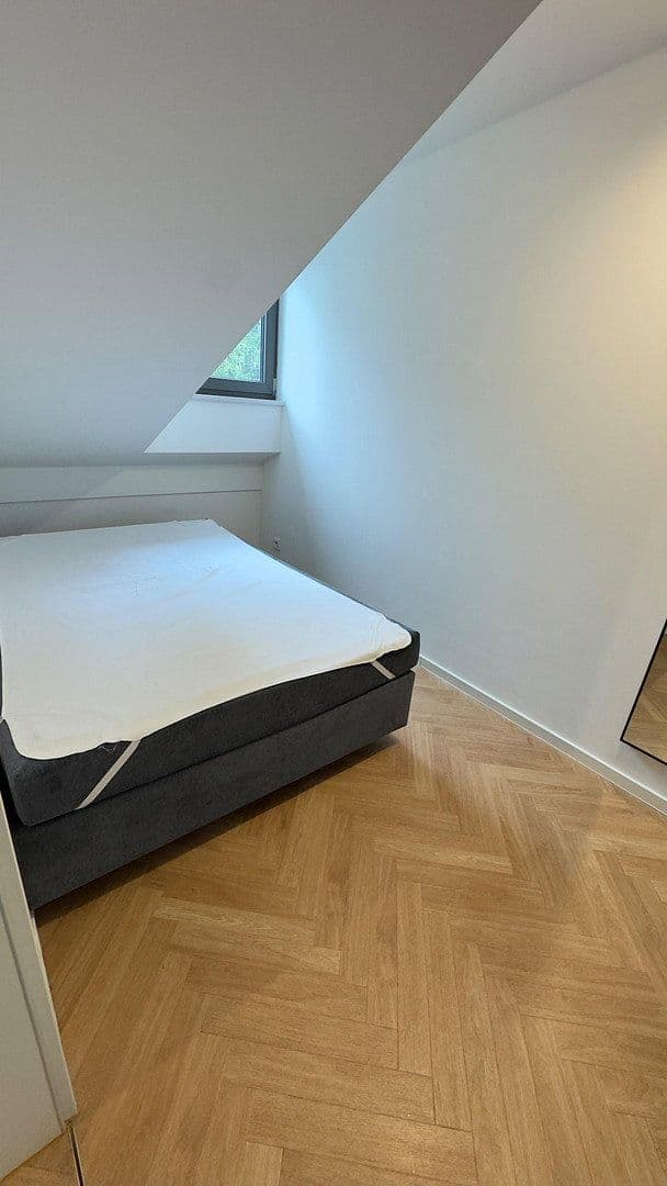 Prenájom bytu 2-izbový 32 m², Stümpflingstrasse 5, München, Bavorsko Prenájom bytu 2-izbový 32 m², Stümpflingstrasse 5, München, Bavorsko