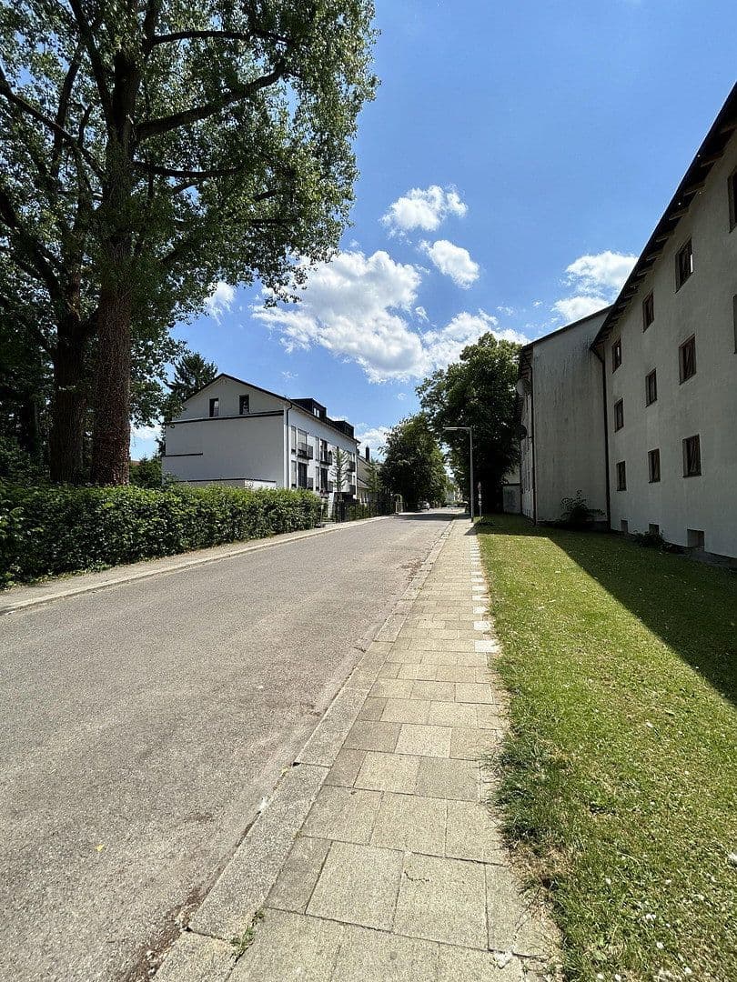 Prenájom bytu 2-izbový 32 m², Stümpflingstrasse 5, München, Bavorsko Prenájom bytu 2-izbový 32 m², Stümpflingstrasse 5, München, Bavorsko