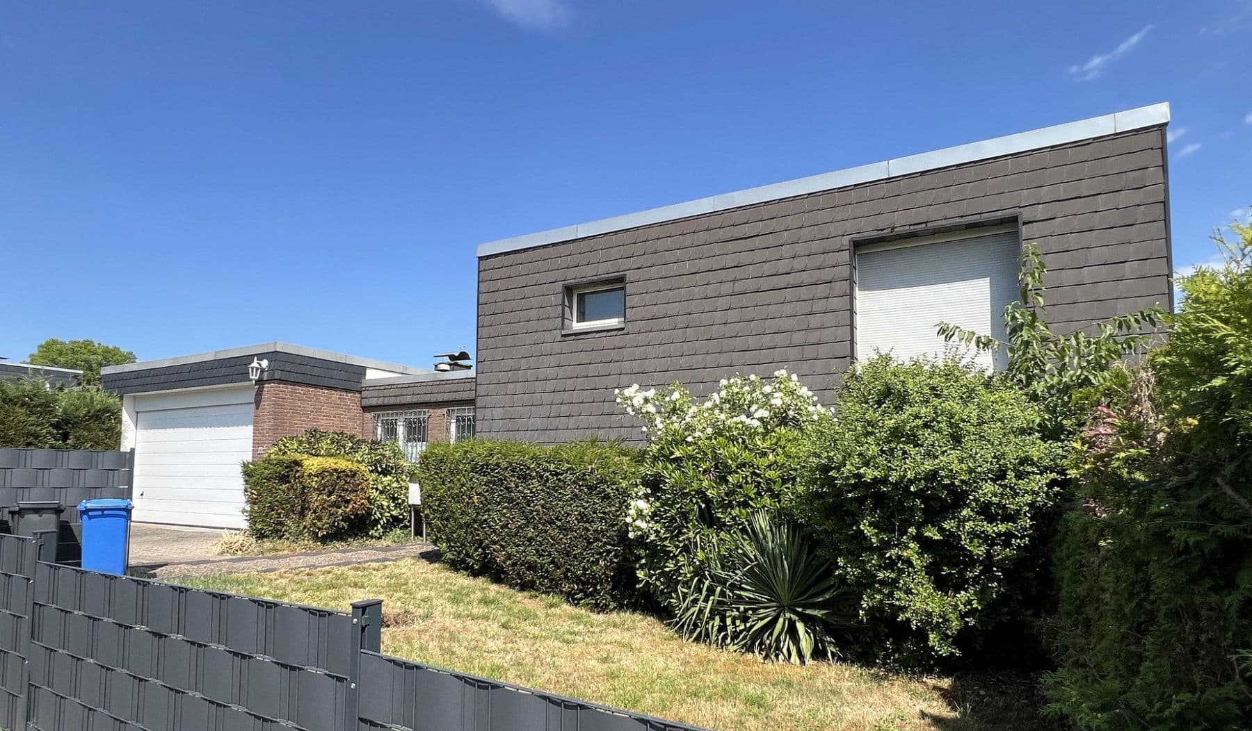 Predaj domu 156 m², pozemok 702 m², Leverkusen, Severné Porýnie - Westfálsko Predaj domu 156 m², pozemok 702 m², Leverkusen, Severné Porýnie - Westfálsko