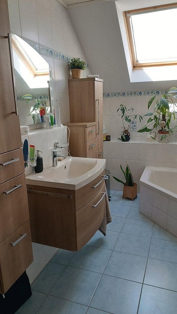 Predaj domu 132 m², pozemok 305 m², Niefern-Öschelbronn, Bádensko-Wurttembersko Predaj domu 132 m², pozemok 305 m², Niefern-Öschelbronn, Bádensko-Wurttembersko
