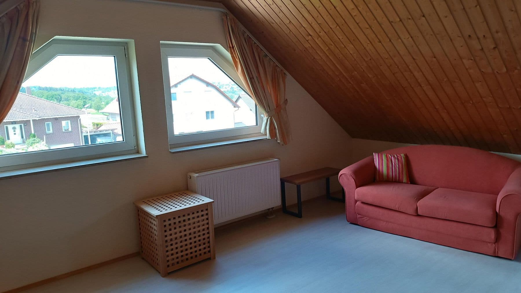Predaj domu 132 m², pozemok 305 m², Niefern-Öschelbronn, Bádensko-Wurttembersko Predaj domu 132 m², pozemok 305 m², Niefern-Öschelbronn, Bádensko-Wurttembersko