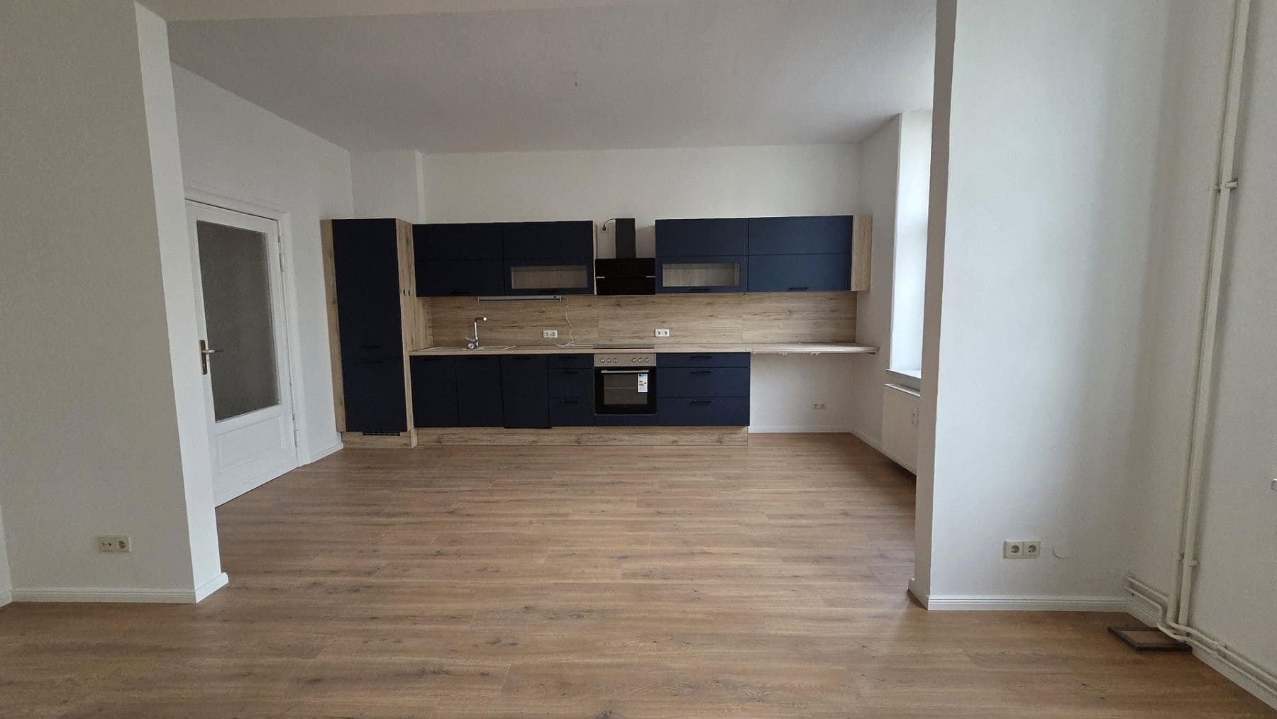 Prenájom bytu 2-izbový 62 m², Magdeburg, Sasko-Anhaltsko Prenájom bytu 2-izbový 62 m², Magdeburg, Sasko-Anhaltsko