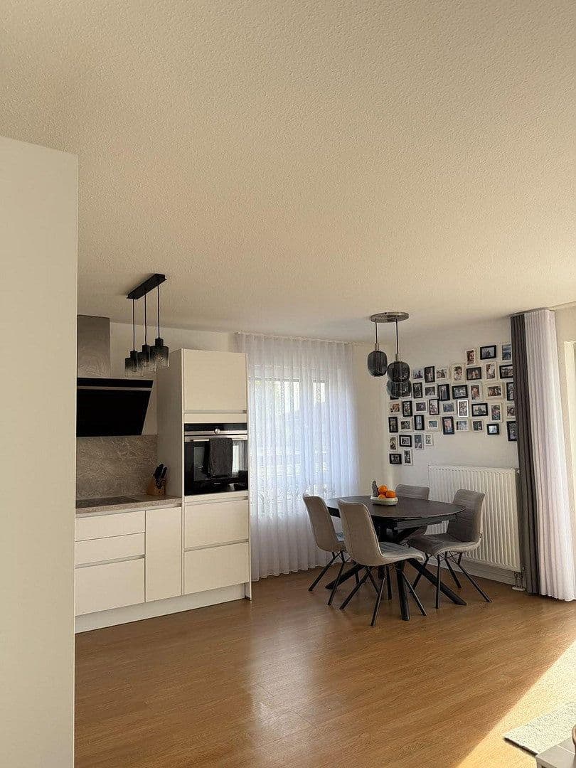 Prenájom bytu 3-izbový 82 m², Otto-Hue-Str. 2d, Gladbeck, Severné Porýnie - Westfálsko Prenájom bytu 3-izbový 82 m², Otto-Hue-Str. 2d, Gladbeck, Severné Porýnie - Westfálsko