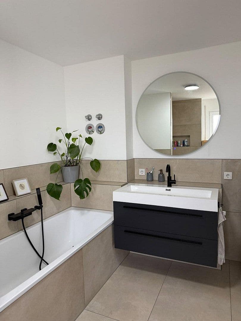 Prenájom bytu 3-izbový 82 m², Otto-Hue-Str. 2d, Gladbeck, Severné Porýnie - Westfálsko Prenájom bytu 3-izbový 82 m², Otto-Hue-Str. 2d, Gladbeck, Severné Porýnie - Westfálsko