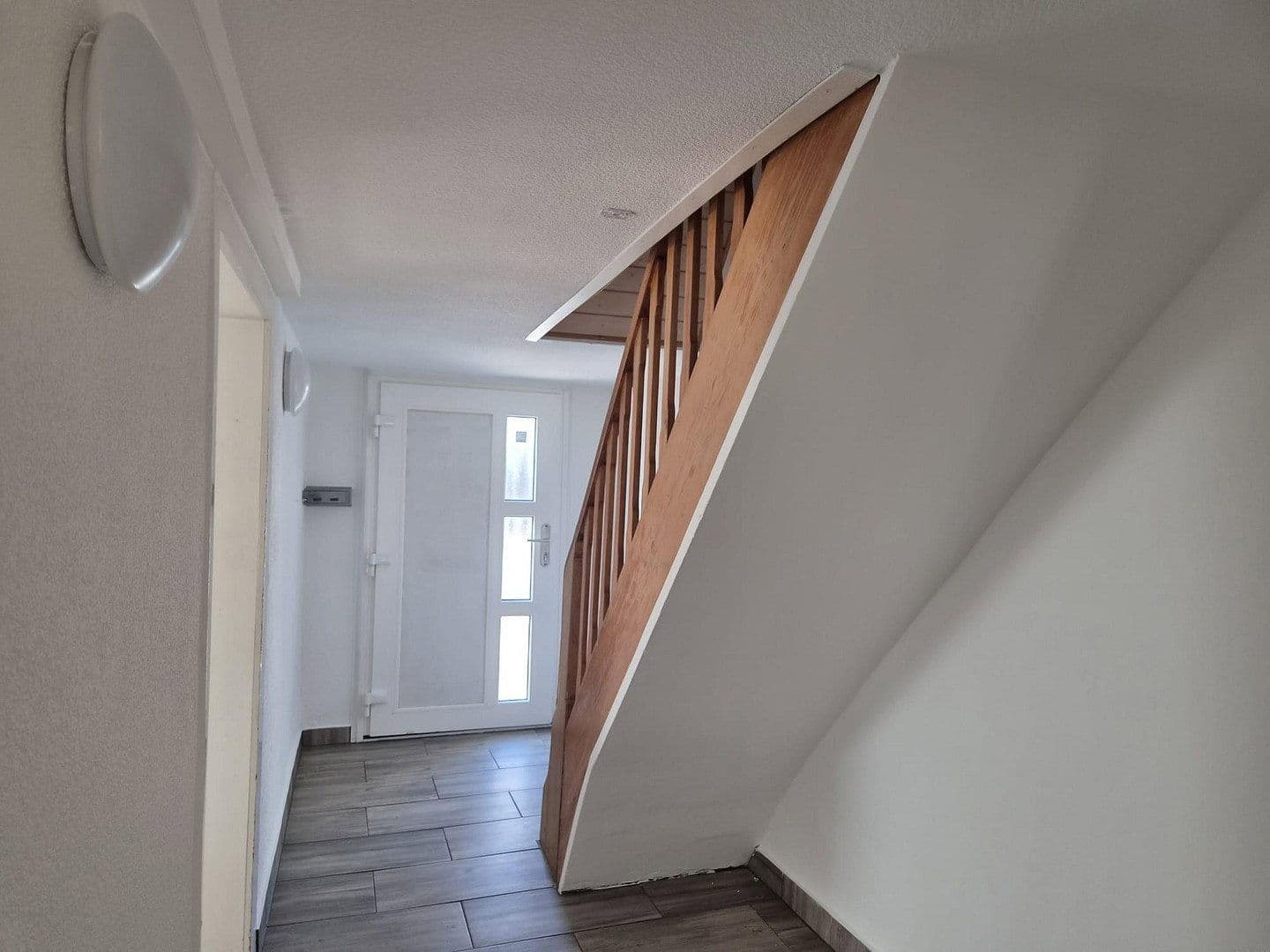 Prenájom domu 190 m², pozemok 800 m², Dietingen, Bádensko-Wurttembersko Prenájom domu 190 m², pozemok 800 m², Dietingen, Bádensko-Wurttembersko