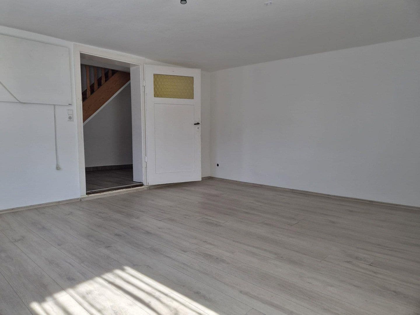 Prenájom domu 190 m², pozemok 800 m², Dietingen, Bádensko-Wurttembersko Prenájom domu 190 m², pozemok 800 m², Dietingen, Bádensko-Wurttembersko