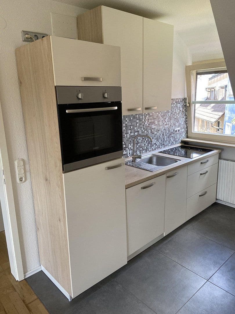 Prenájom bytu 1-izbový 26 m², Schlossergasse 13, Offenburg, Bádensko-Wurttembersko Prenájom bytu 1-izbový 26 m², Schlossergasse 13, Offenburg, Bádensko-Wurttembersko