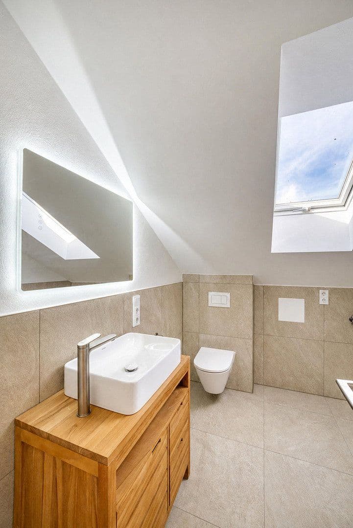Predaj bytu 4-izbový 99 m², Dr.-Bergmeisterstraße 43, Pfaffenhofen an der Ilm, Bavorsko Predaj bytu 4-izbový 99 m², Dr.-Bergmeisterstraße 43, Pfaffenhofen an der Ilm, Bavorsko