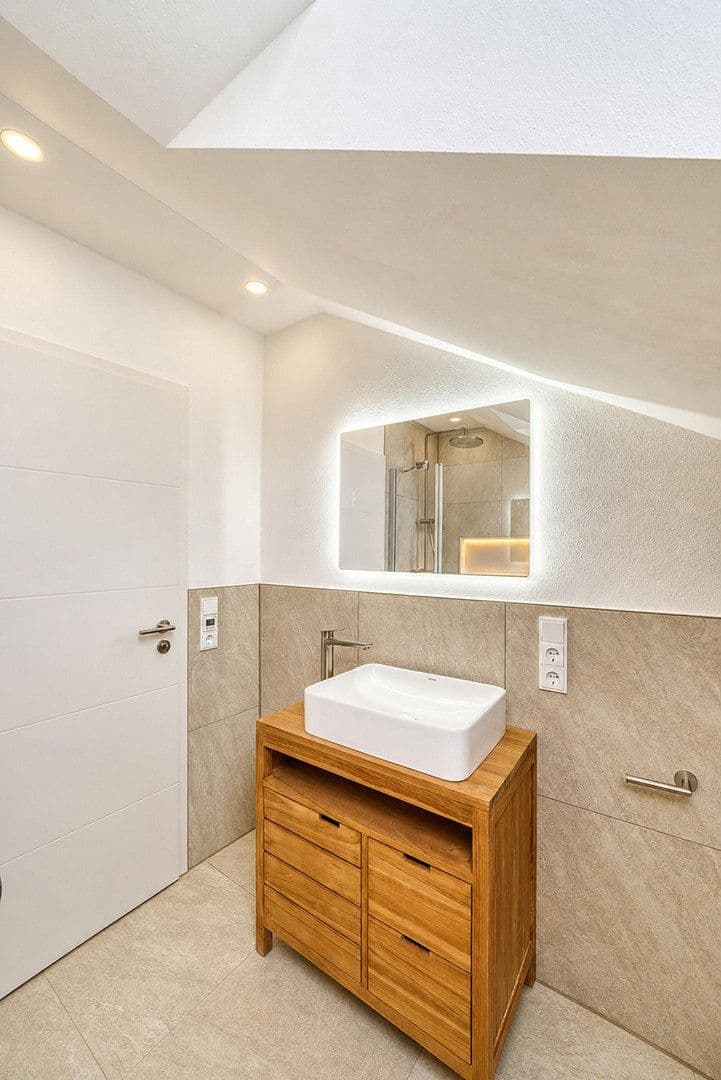Predaj bytu 4-izbový 99 m², Dr.-Bergmeisterstraße 43, Pfaffenhofen an der Ilm, Bavorsko Predaj bytu 4-izbový 99 m², Dr.-Bergmeisterstraße 43, Pfaffenhofen an der Ilm, Bavorsko