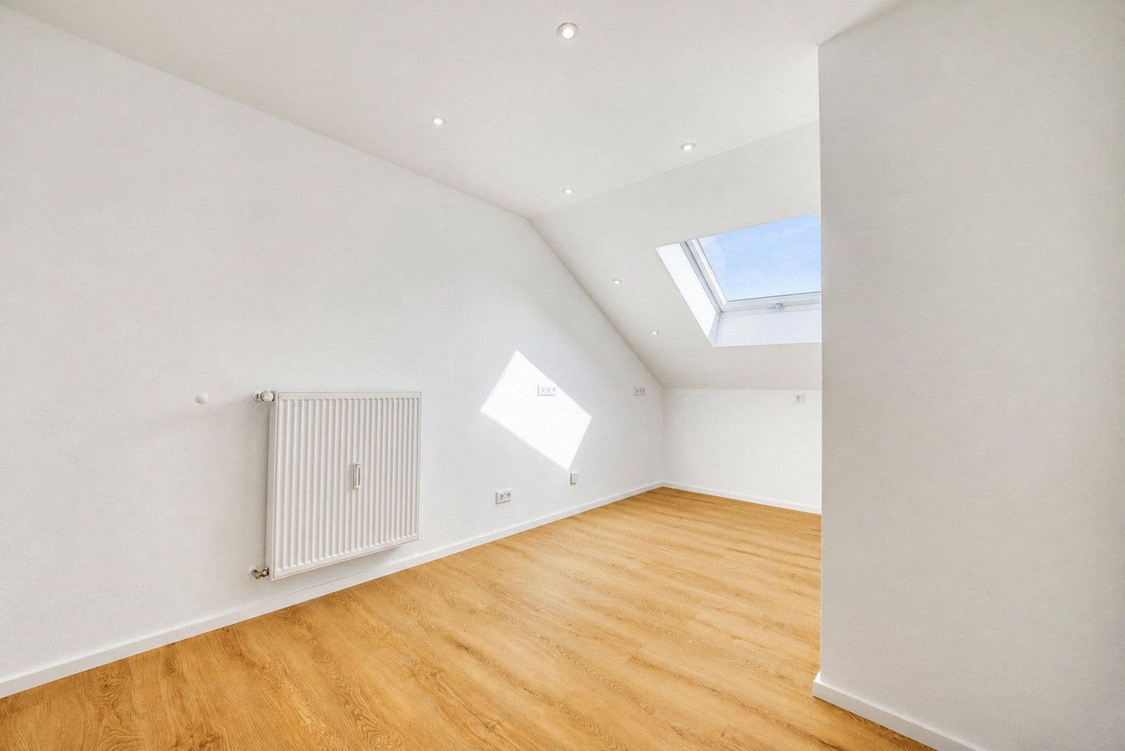 Predaj bytu 4-izbový 99 m², Dr.-Bergmeisterstraße 43, Pfaffenhofen an der Ilm, Bavorsko Predaj bytu 4-izbový 99 m², Dr.-Bergmeisterstraße 43, Pfaffenhofen an der Ilm, Bavorsko
