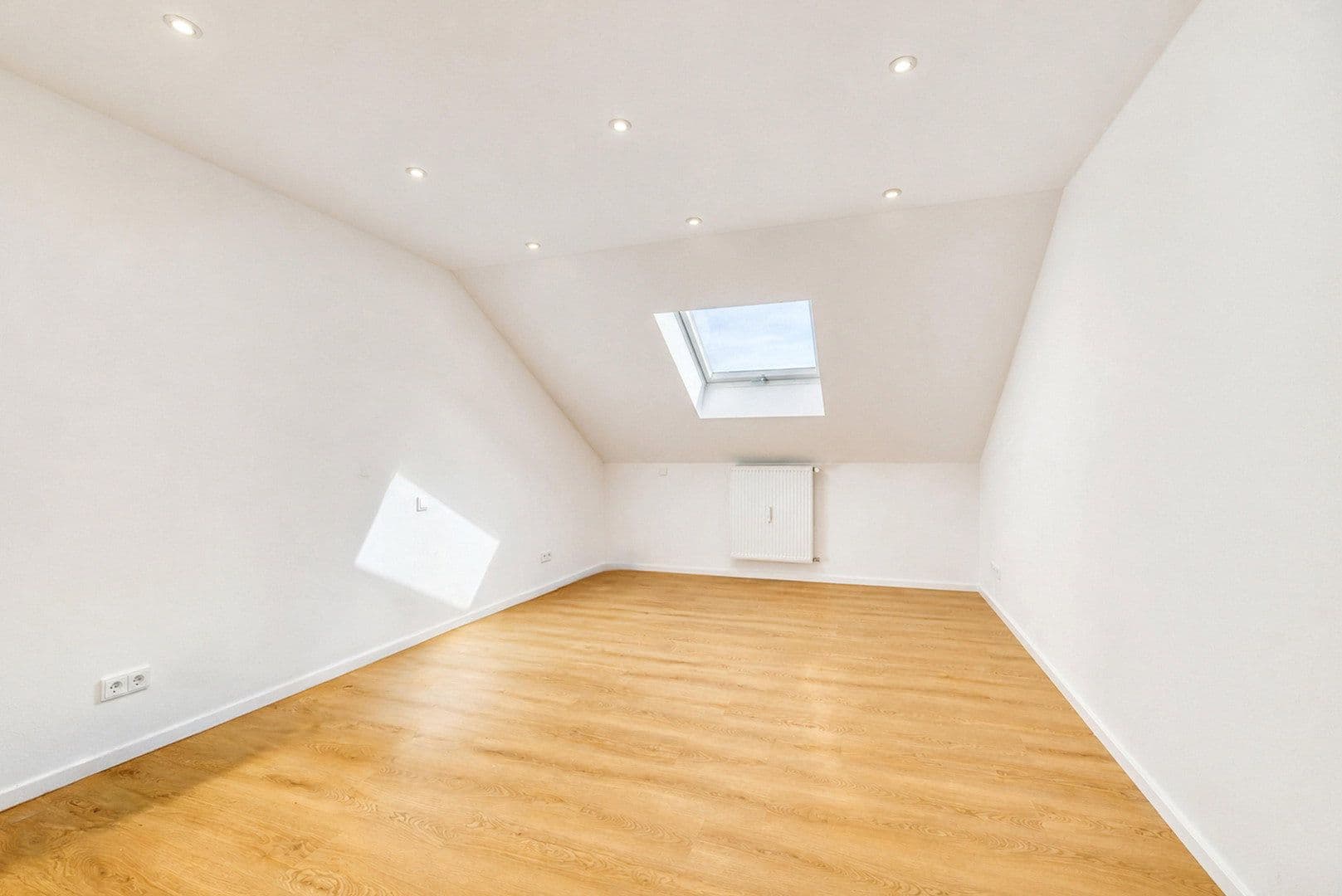 Predaj bytu 4-izbový 99 m², Dr.-Bergmeisterstraße 43, Pfaffenhofen an der Ilm, Bavorsko Predaj bytu 4-izbový 99 m², Dr.-Bergmeisterstraße 43, Pfaffenhofen an der Ilm, Bavorsko
