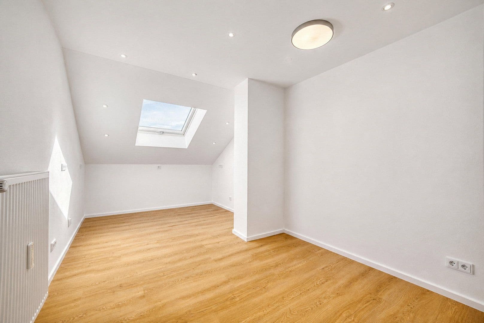 Predaj bytu 4-izbový 99 m², Dr.-Bergmeisterstraße 43, Pfaffenhofen an der Ilm, Bavorsko Predaj bytu 4-izbový 99 m², Dr.-Bergmeisterstraße 43, Pfaffenhofen an der Ilm, Bavorsko