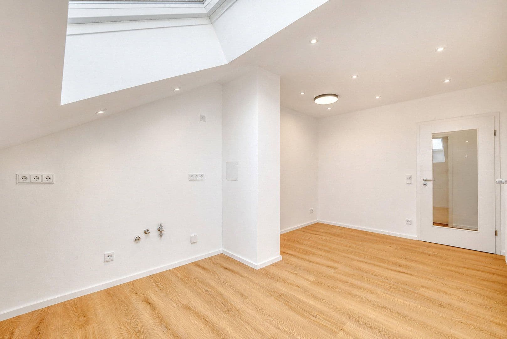 Predaj bytu 4-izbový 99 m², Dr.-Bergmeisterstraße 43, Pfaffenhofen an der Ilm, Bavorsko Predaj bytu 4-izbový 99 m², Dr.-Bergmeisterstraße 43, Pfaffenhofen an der Ilm, Bavorsko