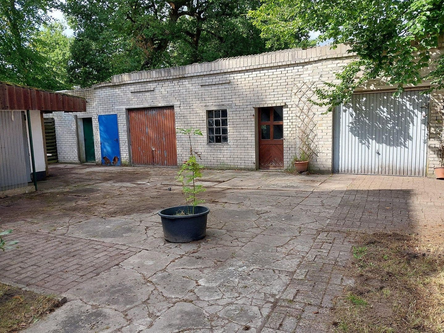 Predaj domu 200 m², pozemok 882 m², Grenzstraße 13, Zetel, Dolné Sasko Predaj domu 200 m², pozemok 882 m², Grenzstraße 13, Zetel, Dolné Sasko
