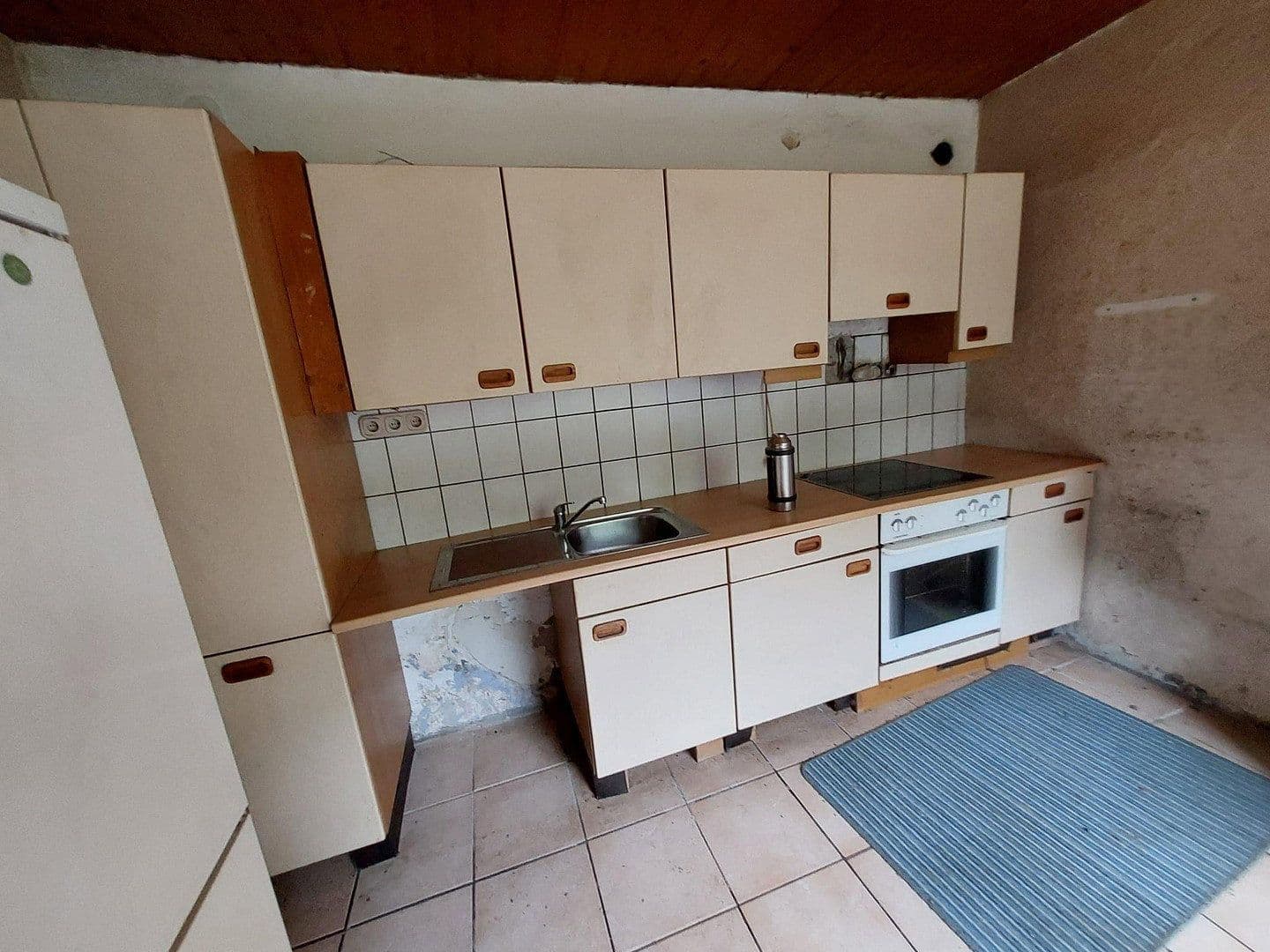 Predaj domu 200 m², pozemok 882 m², Grenzstraße 13, Zetel, Dolné Sasko Predaj domu 200 m², pozemok 882 m², Grenzstraße 13, Zetel, Dolné Sasko