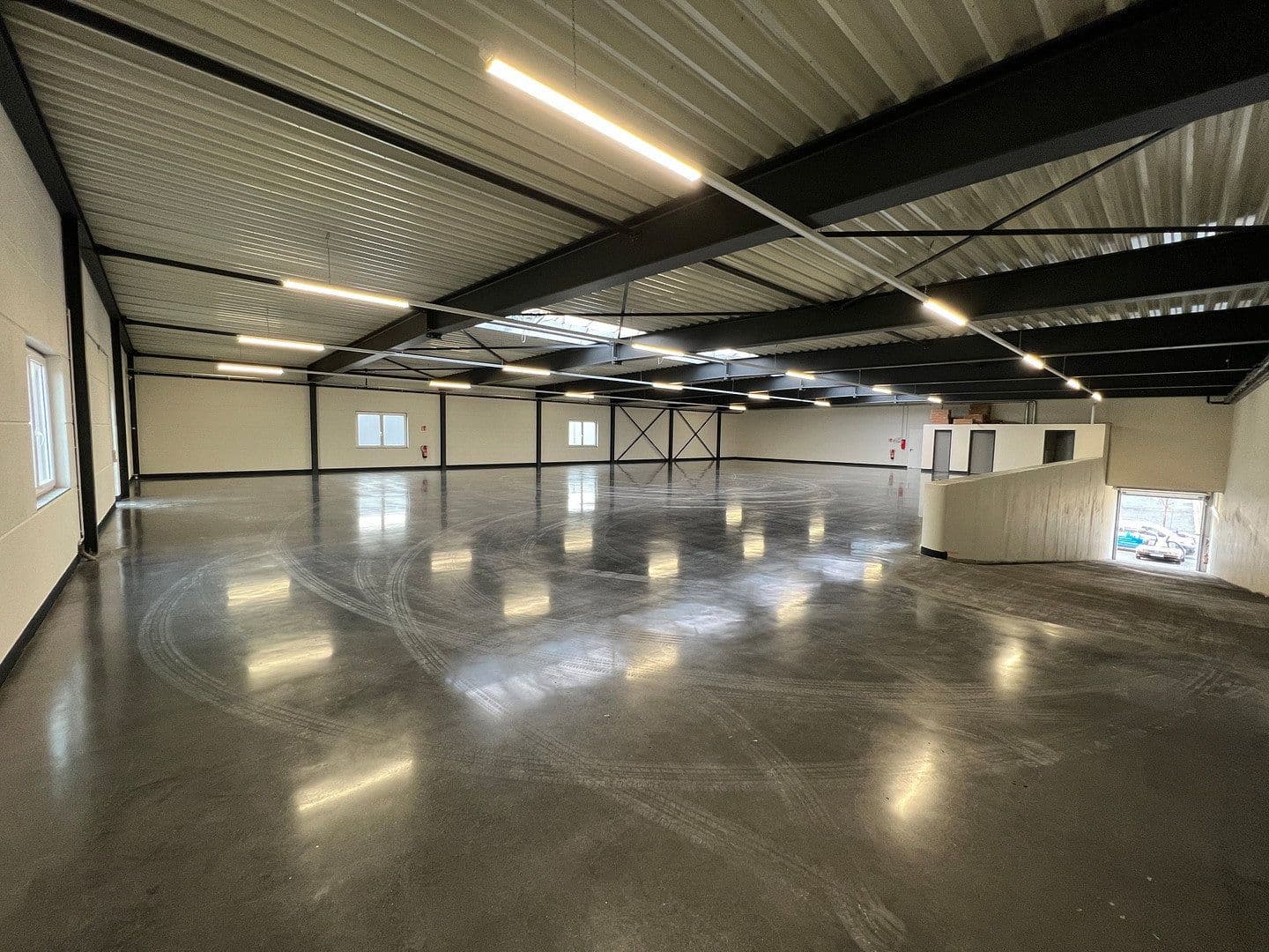 Prenájom nebytového priestoru 776 m², Lohmar, Severné Porýnie - Westfálsko Prenájom nebytového priestoru 776 m², Lohmar, Severné Porýnie - Westfálsko