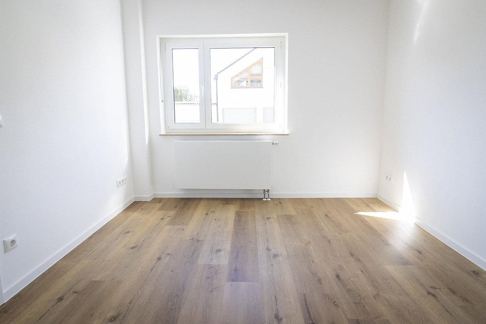 Predaj bytu 2-izbový 38 m², Wichernstraße 4, Niederwerrn, Bavorsko Predaj bytu 2-izbový 38 m², Wichernstraße 4, Niederwerrn, Bavorsko