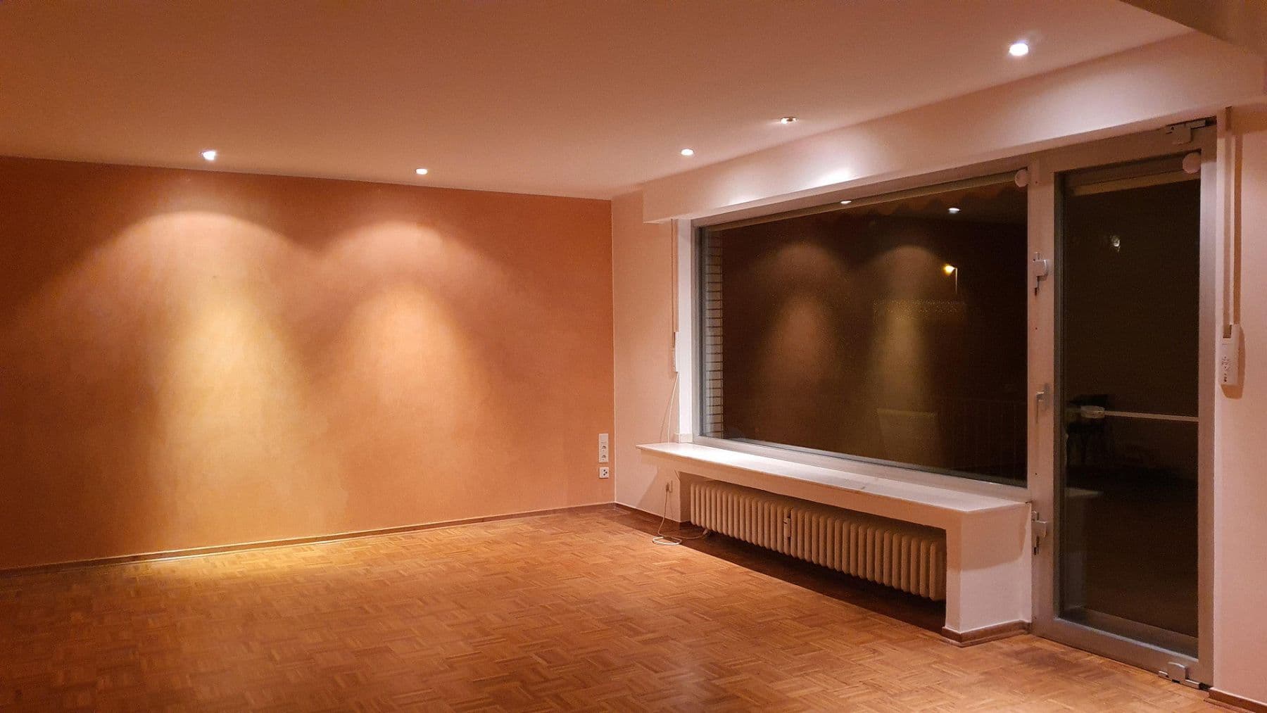 Prenájom bytu 4-izbový 130 m², Duisburg, Severné Porýnie - Westfálsko Prenájom bytu 4-izbový 130 m², Duisburg, Severné Porýnie - Westfálsko